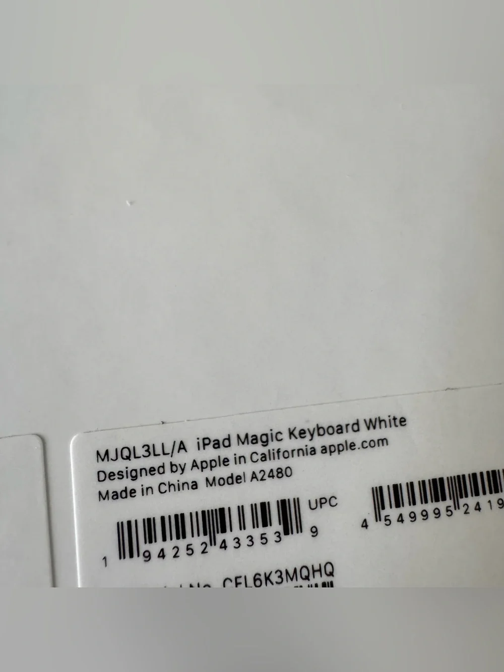 APPLE iPad Pro 12.9-inch (3rd, 4th, 5th, or 6th gen) Magic Keyboard White